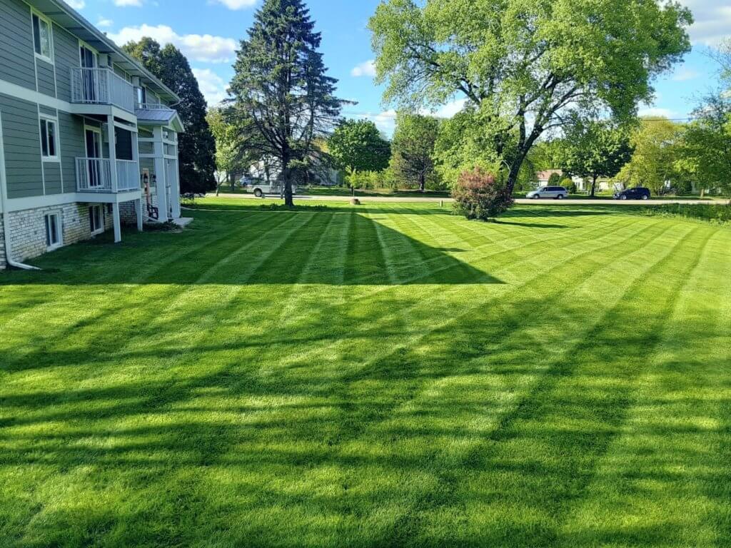 Heather Crest lawn maintenance.
